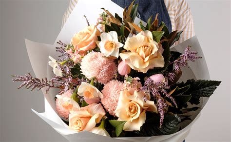 cairns flowers same day delivery.